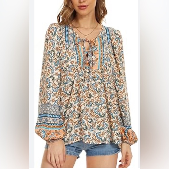 23 inches Ptp Bohemian style blouse - Picture 2 of 7